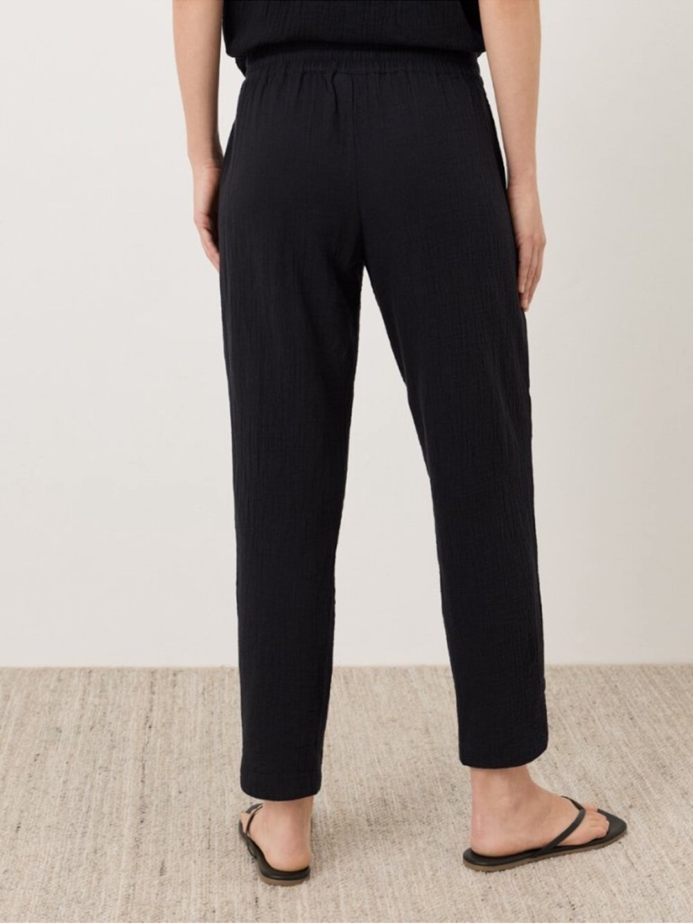 Pact Coastal Double Gauze Tapered Pull On Pant Black Lightweight Organic Cotton - Picture 3 of 9